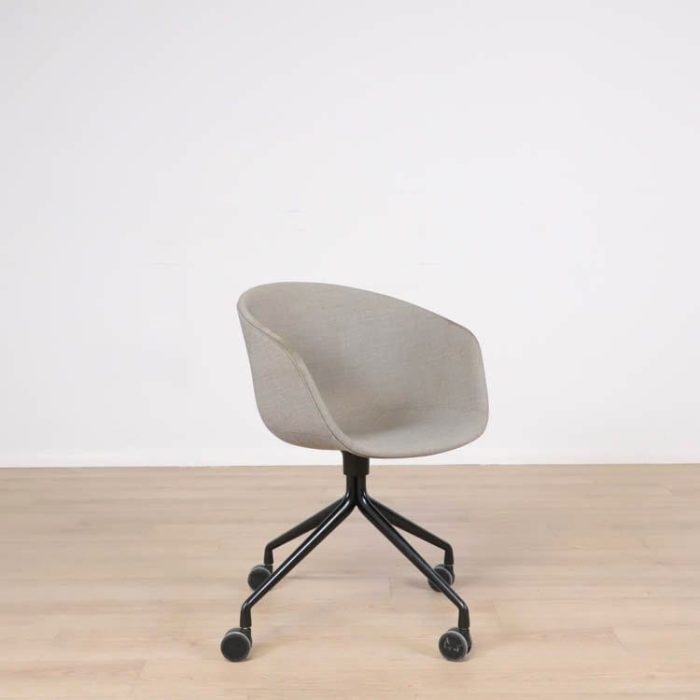 Konferensstol AAC25 | HAY Formand for konferencen AAC25