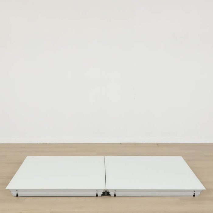 Whiteboard med integrerad monitorfunktion Whiteboard med integrerad monitorfunktion