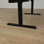 Elektriskt höj- och sänkbart skrivbord Snitsa Slide