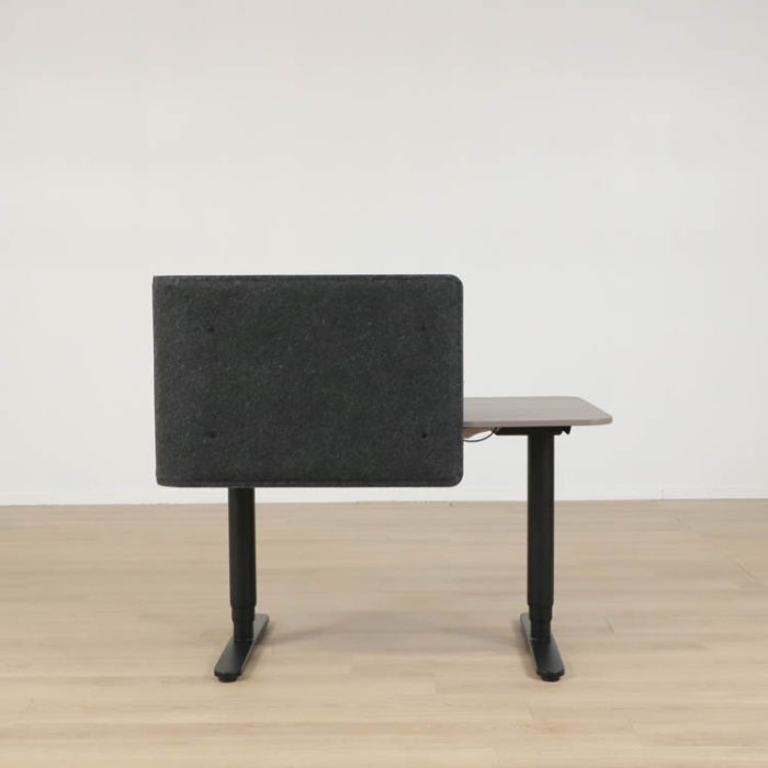 Elektrisk højdejusterbart skrivebord med skrivebordsskærm Bekant