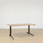 Elektriskt Höj-och sänkbart skrivbord