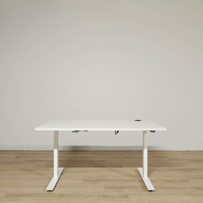 Elektrisk højdejusterbart skrivebord