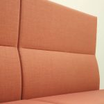 Monolite-sofa med høj ryg