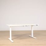Höj- & sänkbart skrivbord 140 cm