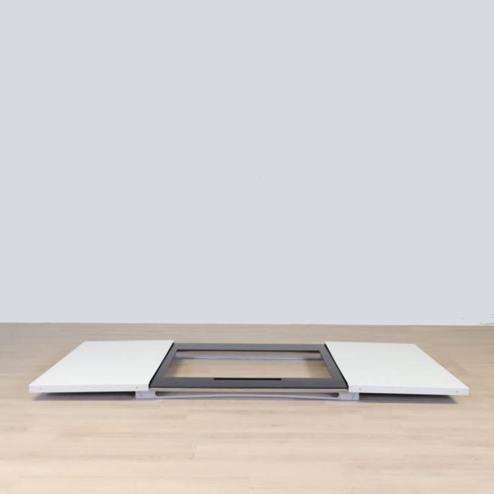 Whiteboard med integrerad monitorfunktion