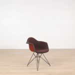 Loungestol Eames Plastic Armchair DAR