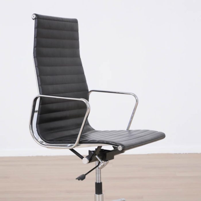 Kontorstol inspireret af EA 119 VITRA