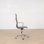 Kontorstol inspireret af EA 119 VITRA