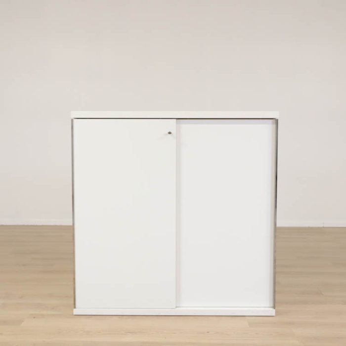 Skjutdörrsförvaring | MARTELA Opbevaring i skydedør