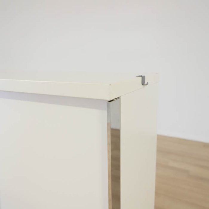 Opbevaring i skydedør