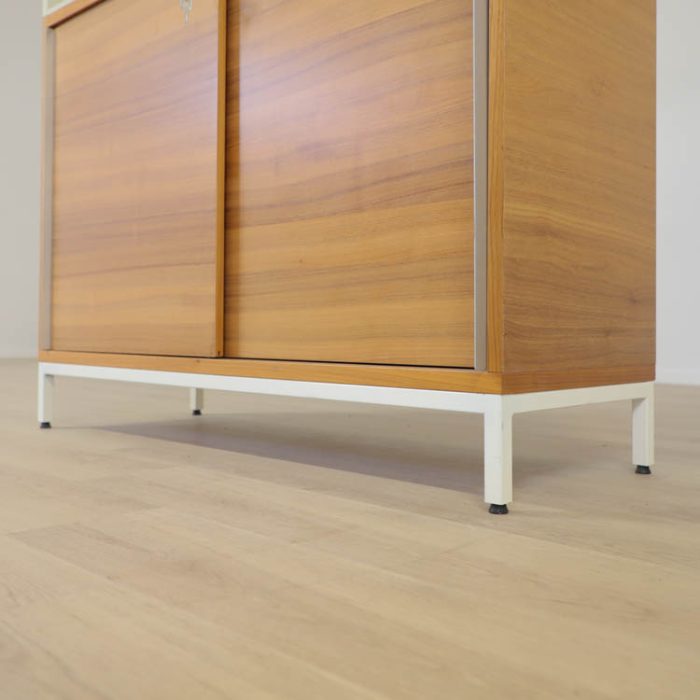 Skjutdörrsförvaring