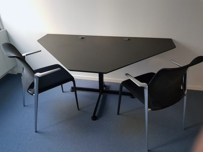 Møde-/konferencebord