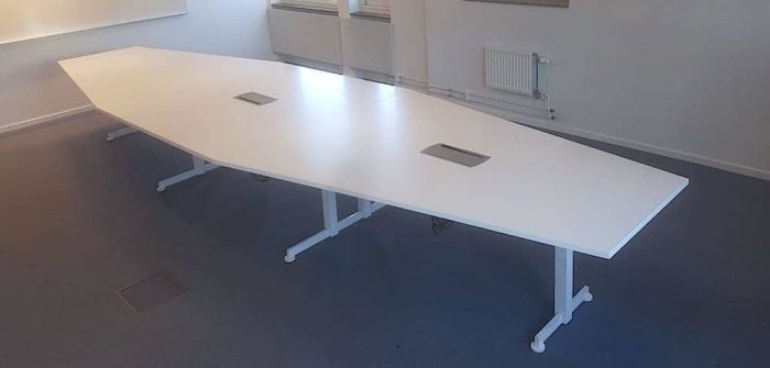 Konferensbord Konferensbord