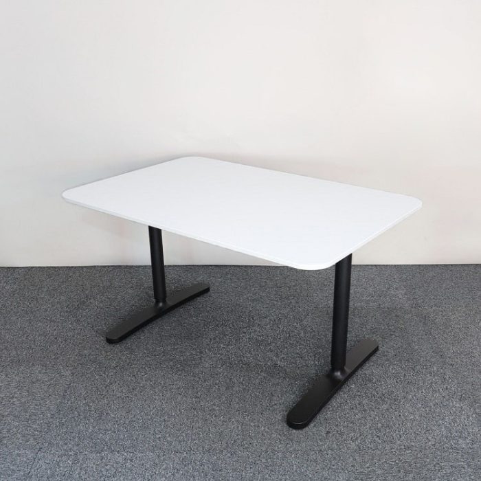 Elektrisk højdejusterbart skrivebord Bekant