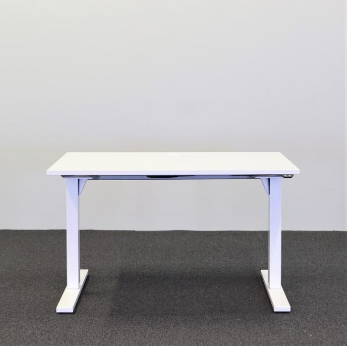 Höj- & Sänkbara Skrivbord VÄLKÄNDA VARUMÄRKEN Höj- & Sänkbara Skrivbord VÄLKÄNDA VARUMÄRKEN