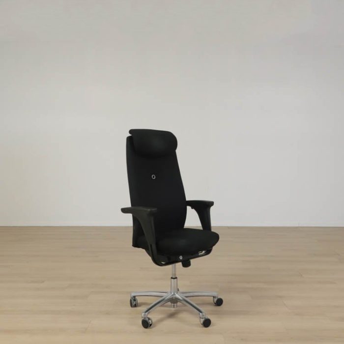 06122024-IMG_7426 Kontorstol Xo