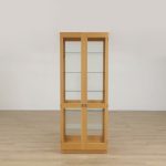 Vitrineskab i glas Göran Malmvall?