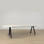 Konferensbord Delta Pure Meeting