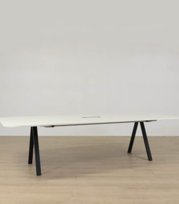 Konferensbord Delta Pure Meeting